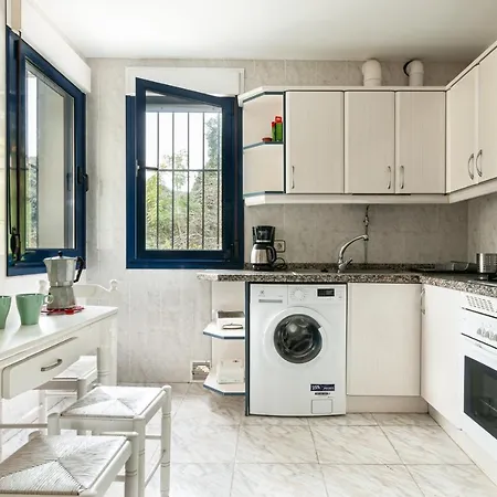 Casa Sumidoriu En El Precioso Pueblo Costero De Ba *